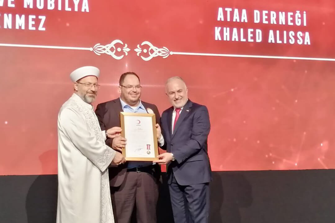 Turkish Red Crescent Honors ATAA Association as an Appreciation for its Cooperation in Serving Humanitarian Issues