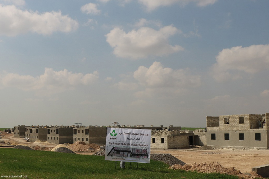 استمرار أعمال إنشاء تجمع عطاء السكني الثالث في ريف حلب
